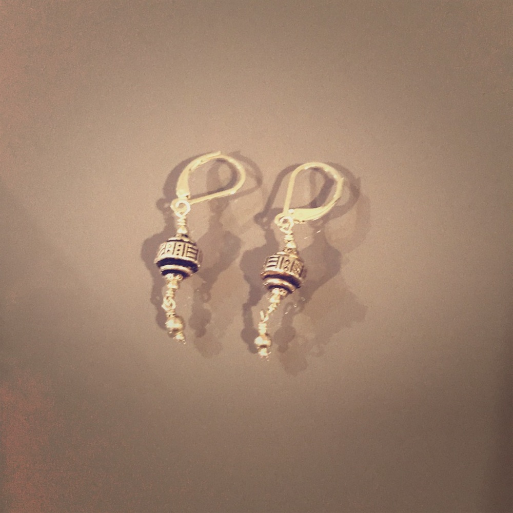 Dangle silver earrings
